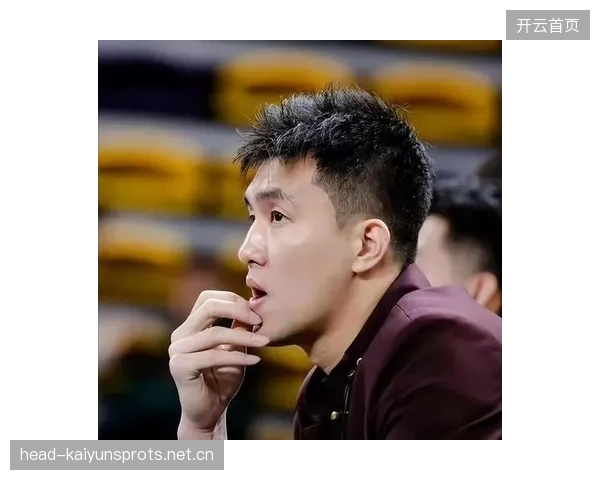 郭艾伦偷吃被抓现场爆笑：球场之外的趣味瞬间